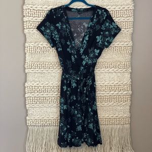 EUC torrid size 12/14 dress